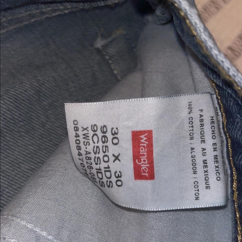 Wrangler vintage jeans, NWOT - Picture 3 of 4